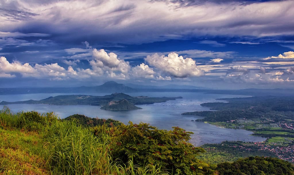 Explore Tagaytay: Your Guide to a Self-Guided Day Trip with Hassle-Free Transportation